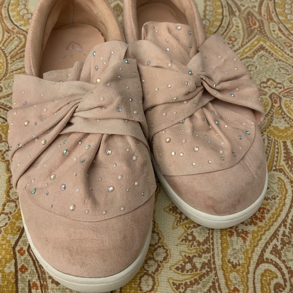 Justice Other - Girls Justice Rhinestone Knot slip on sneakers